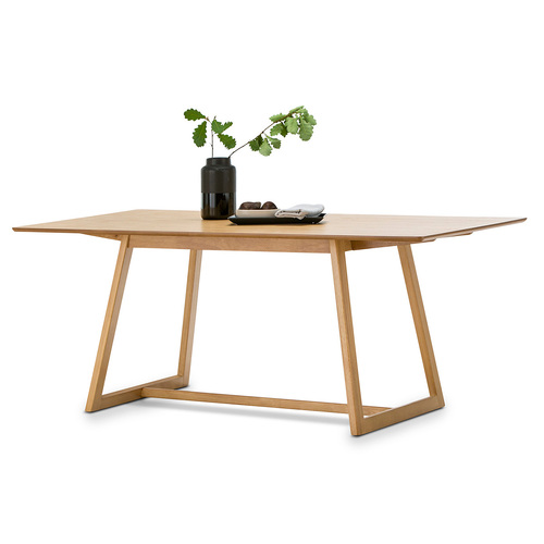 Manhattan Dining Table, Natural Oak